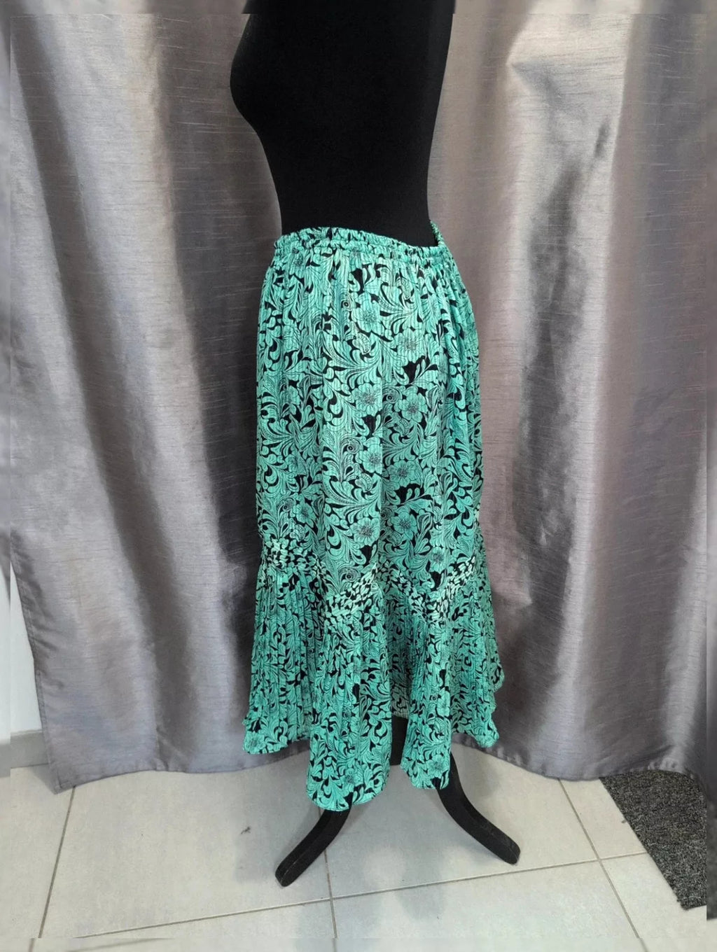 Jupe longue turquoise motif arabesque années 90 taille M