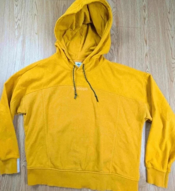 Sweat capuche Adidas jaune moutarde bandes blanches S