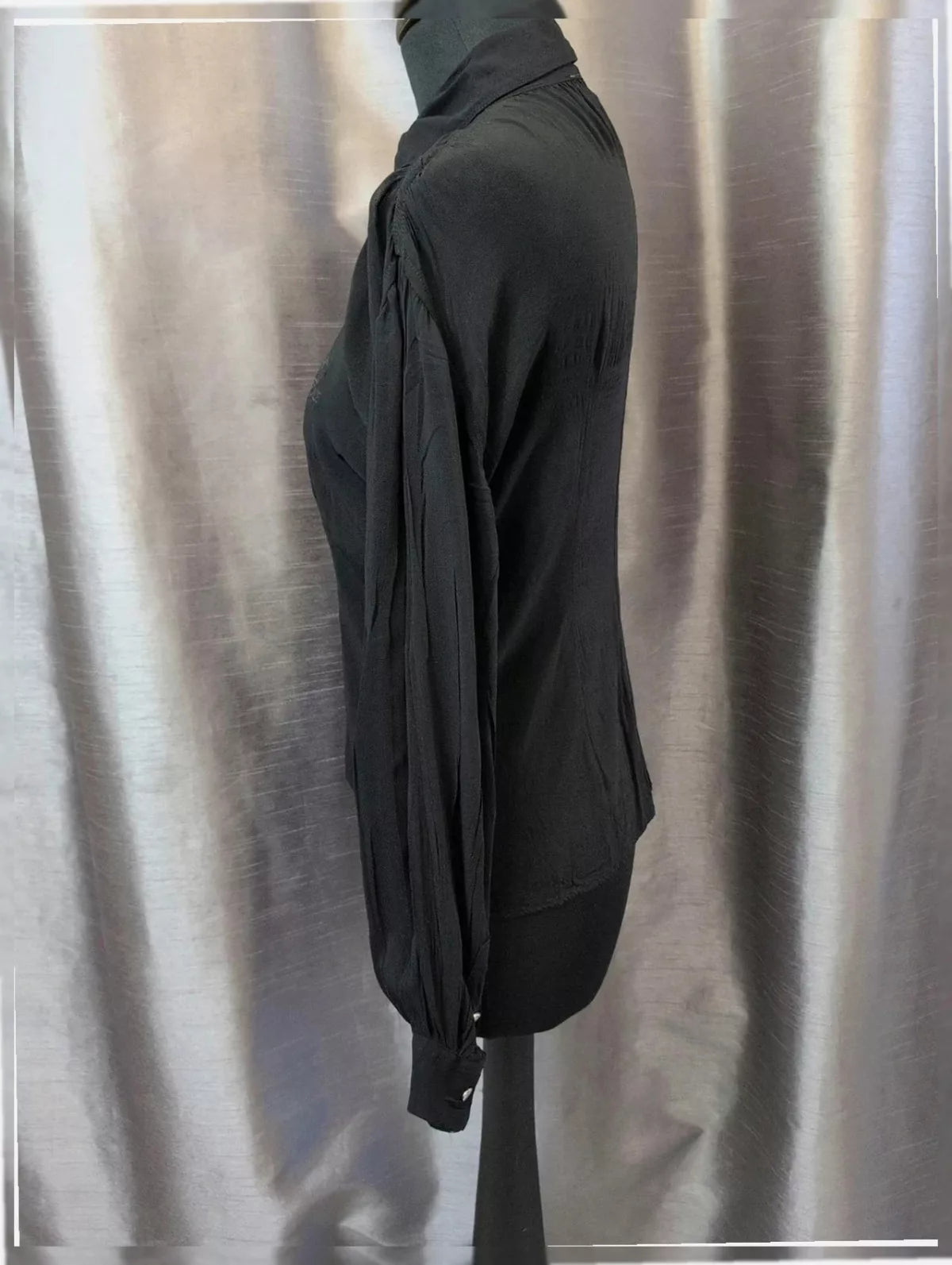 Chemise Versace Sport vintage 00s noire brodée M/42