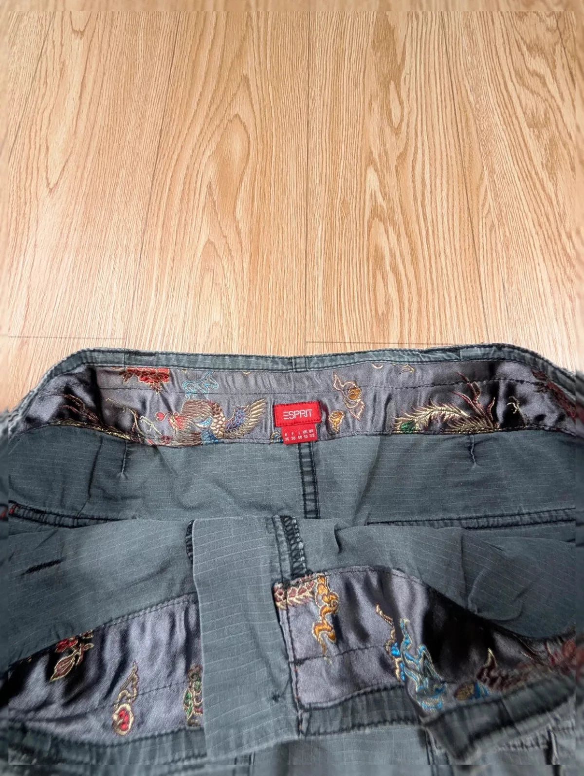 Jupe Esprit cargo kaki doublure brodée Y2K satin T38