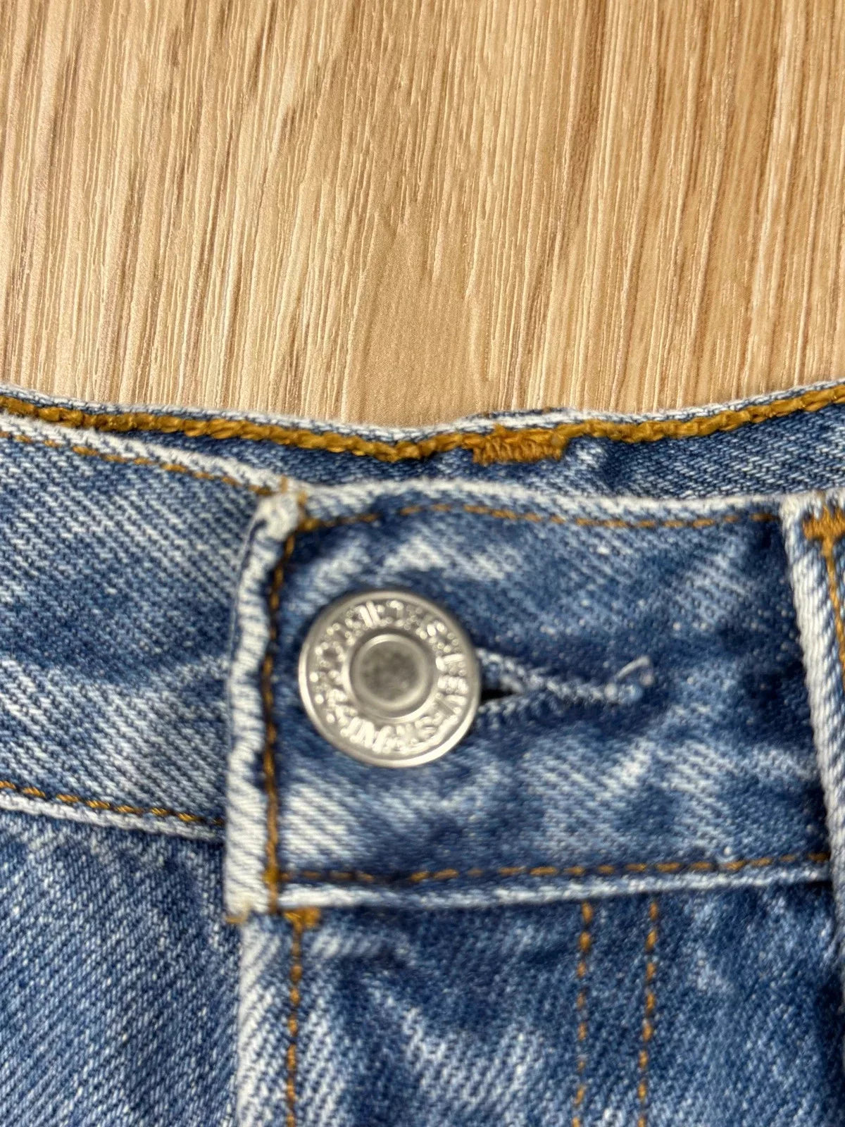 Short Levi's 501 vintage 90s denim bleu taille haute W29