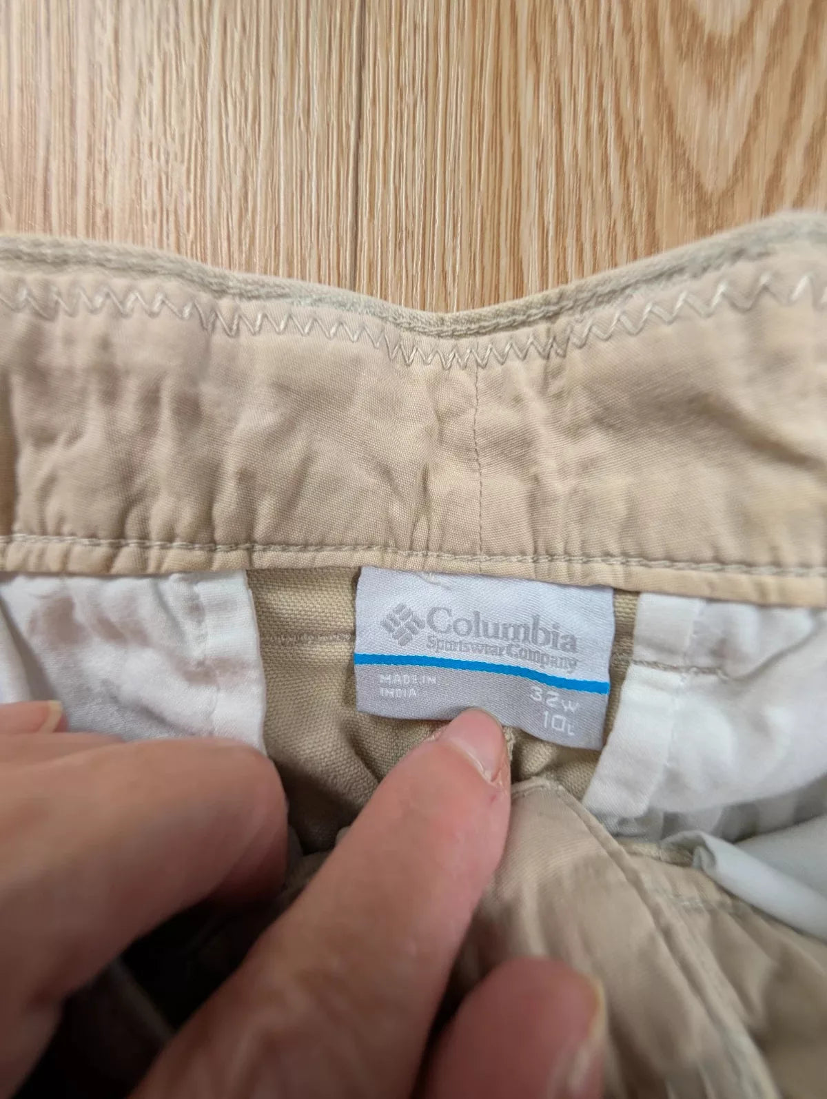 Short Columbia beige coton outdoor gorpcore taille 42