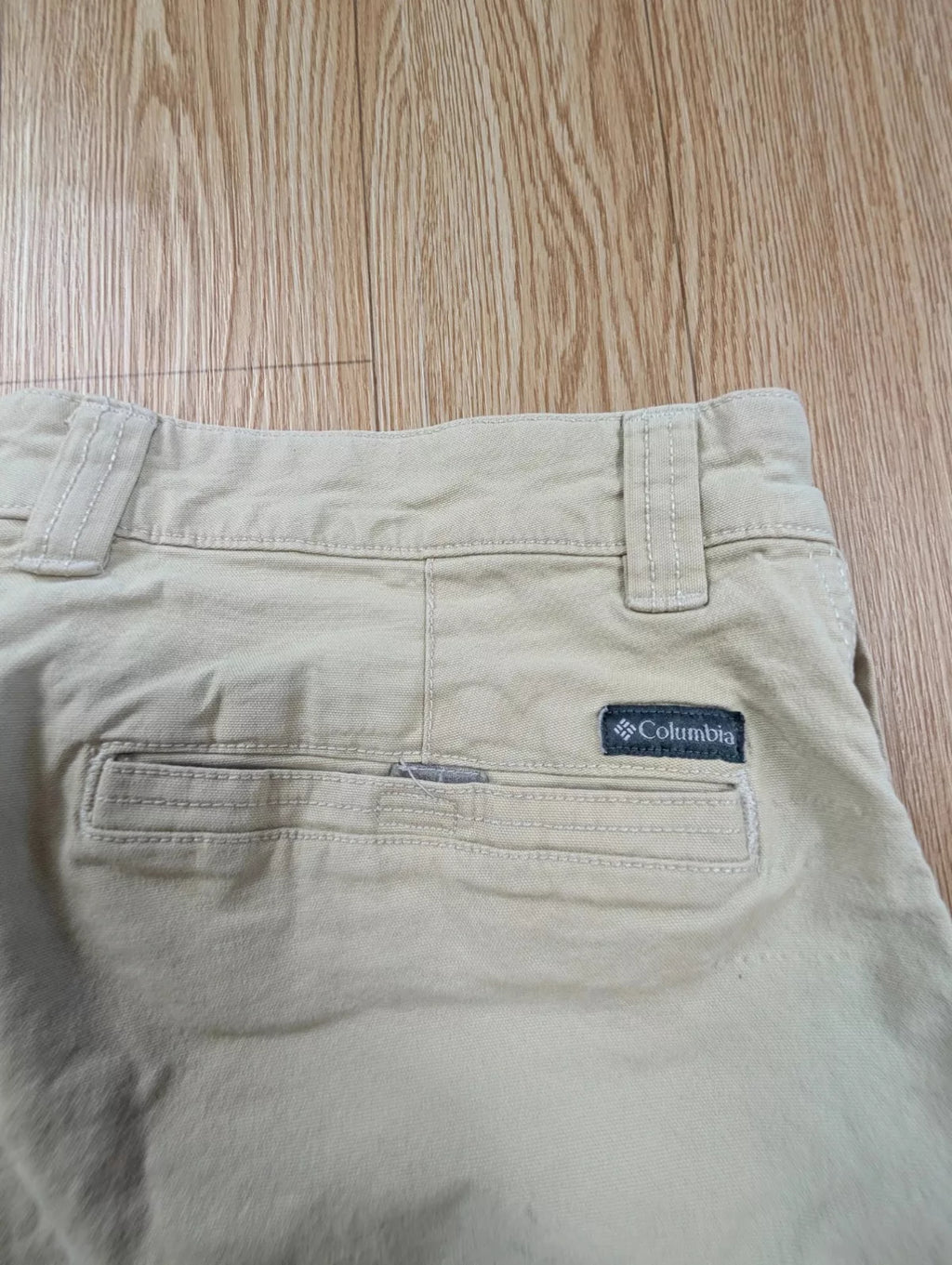 Short Columbia beige coton outdoor gorpcore taille 42