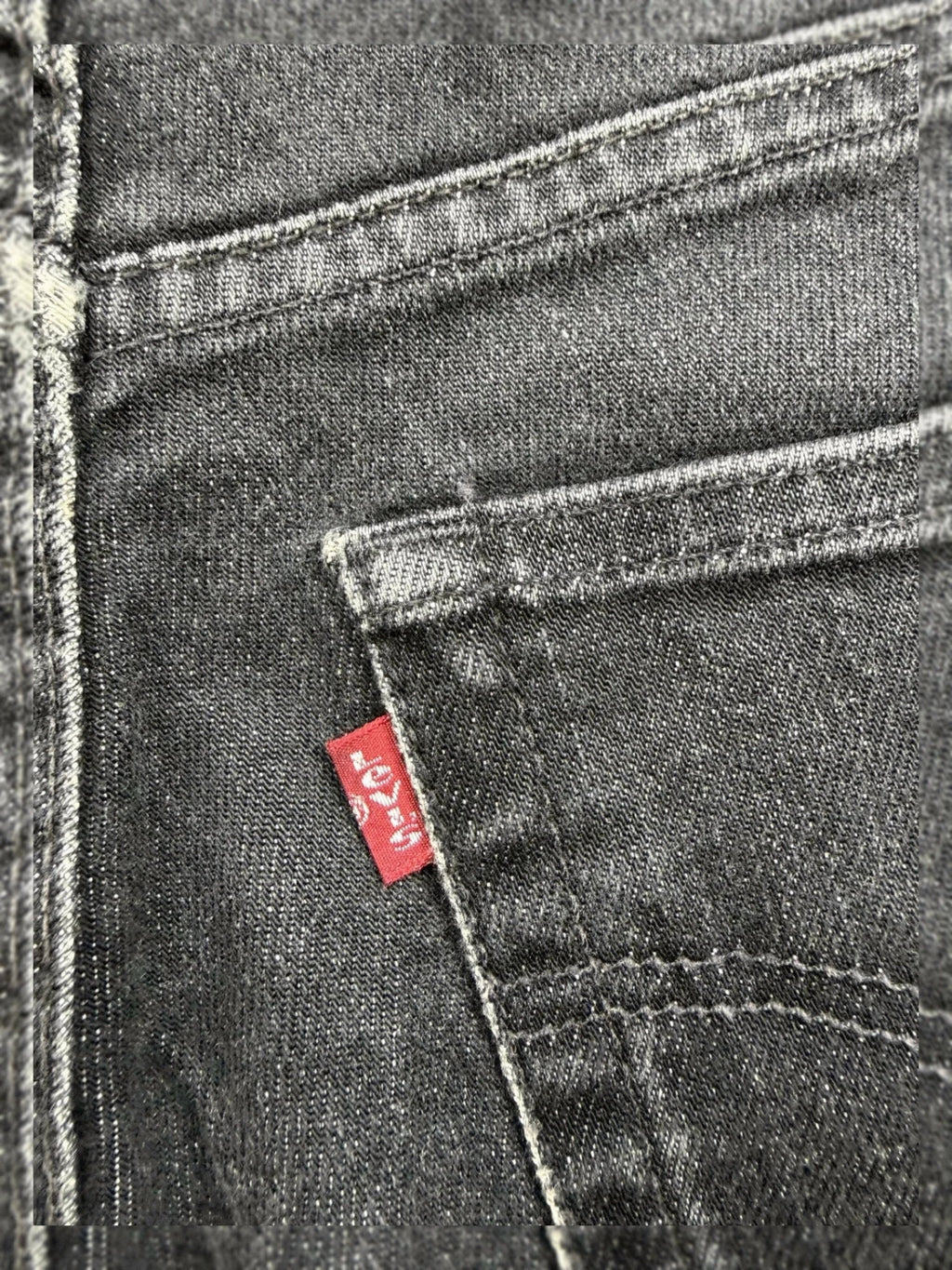 Short Levi's denim noir délavé customisé Y2K taille XS/S