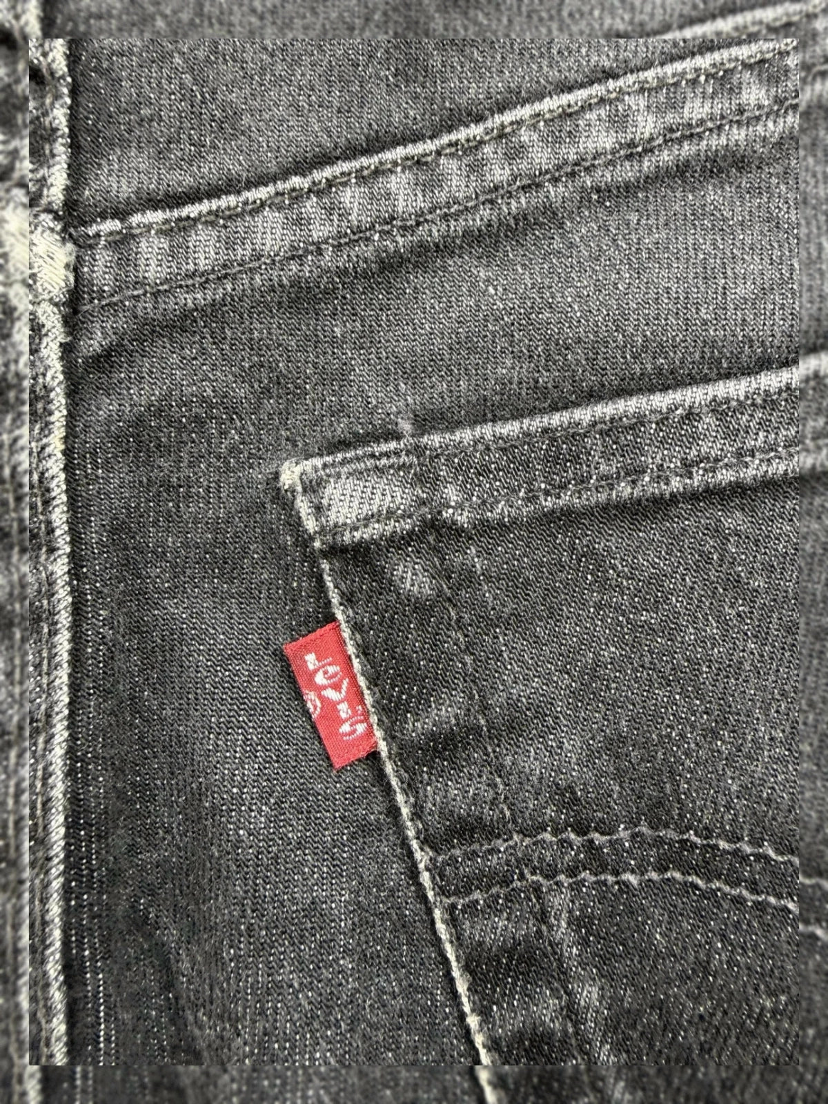 Short Levi's denim noir délavé customisé Y2K taille XS/S