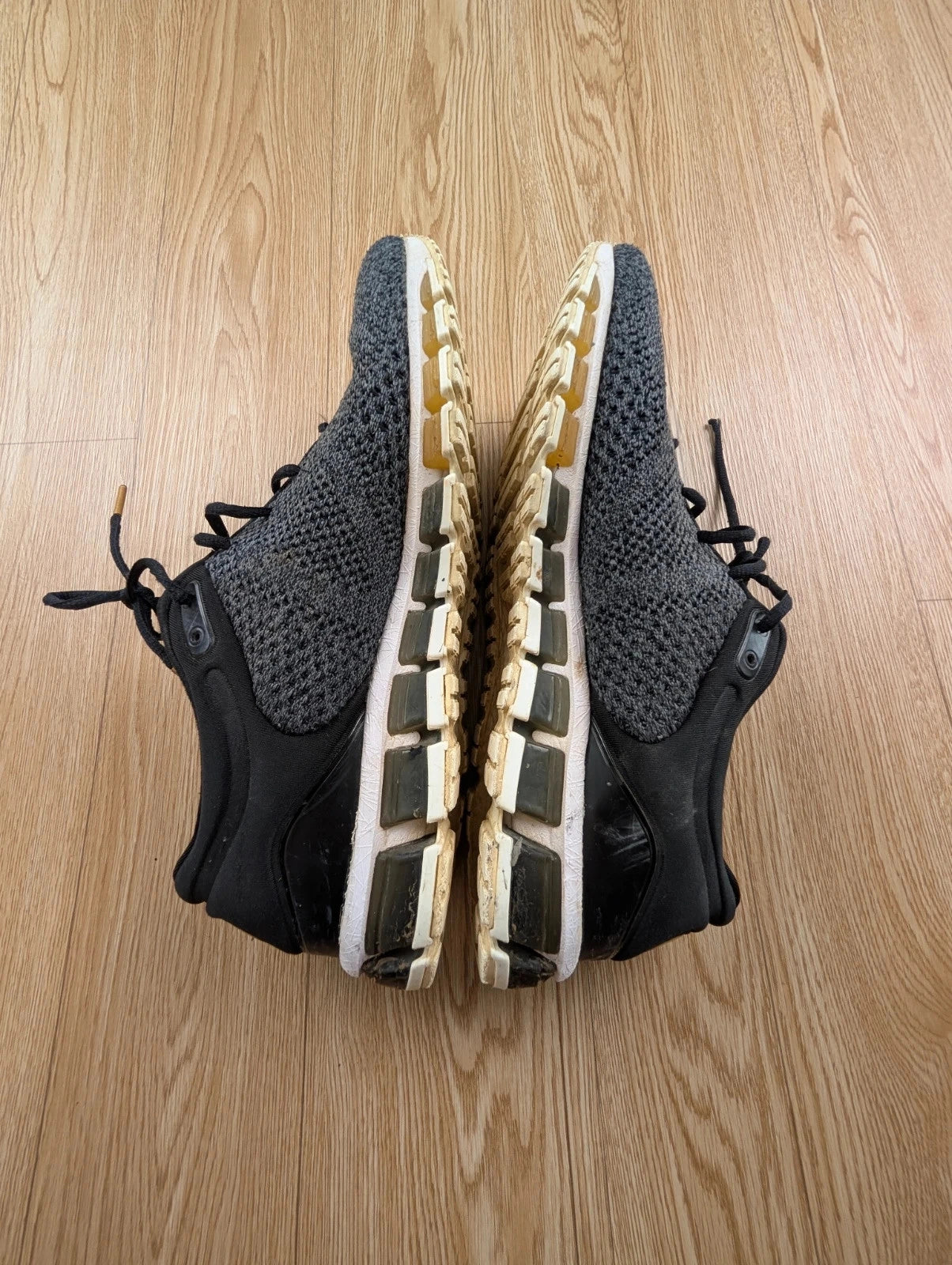Basket Asics Gel-Quantum 360 Knit 2 gris et noir 46