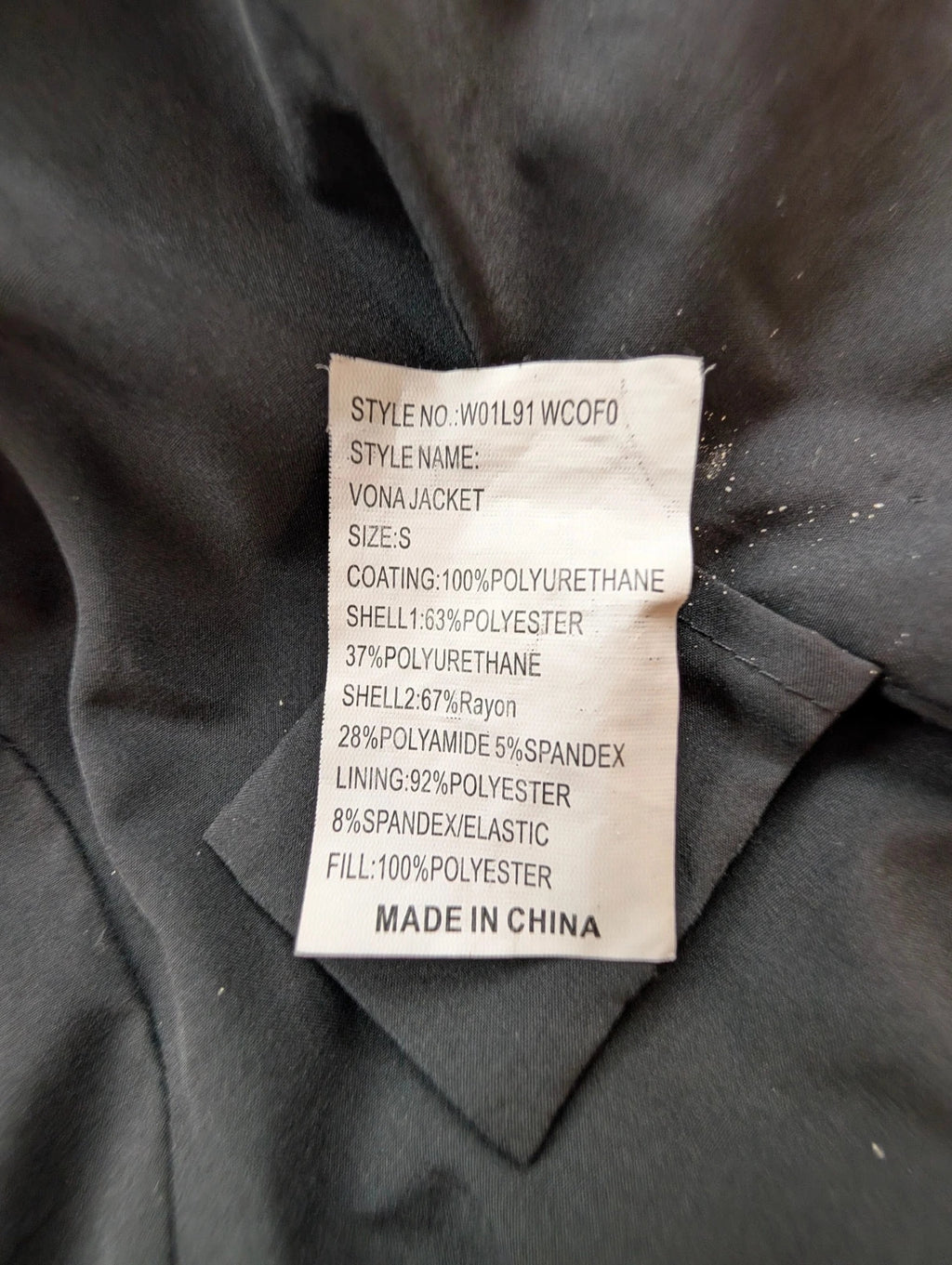 Doudoune Guess Vona Jacket noire brillante matelassée S