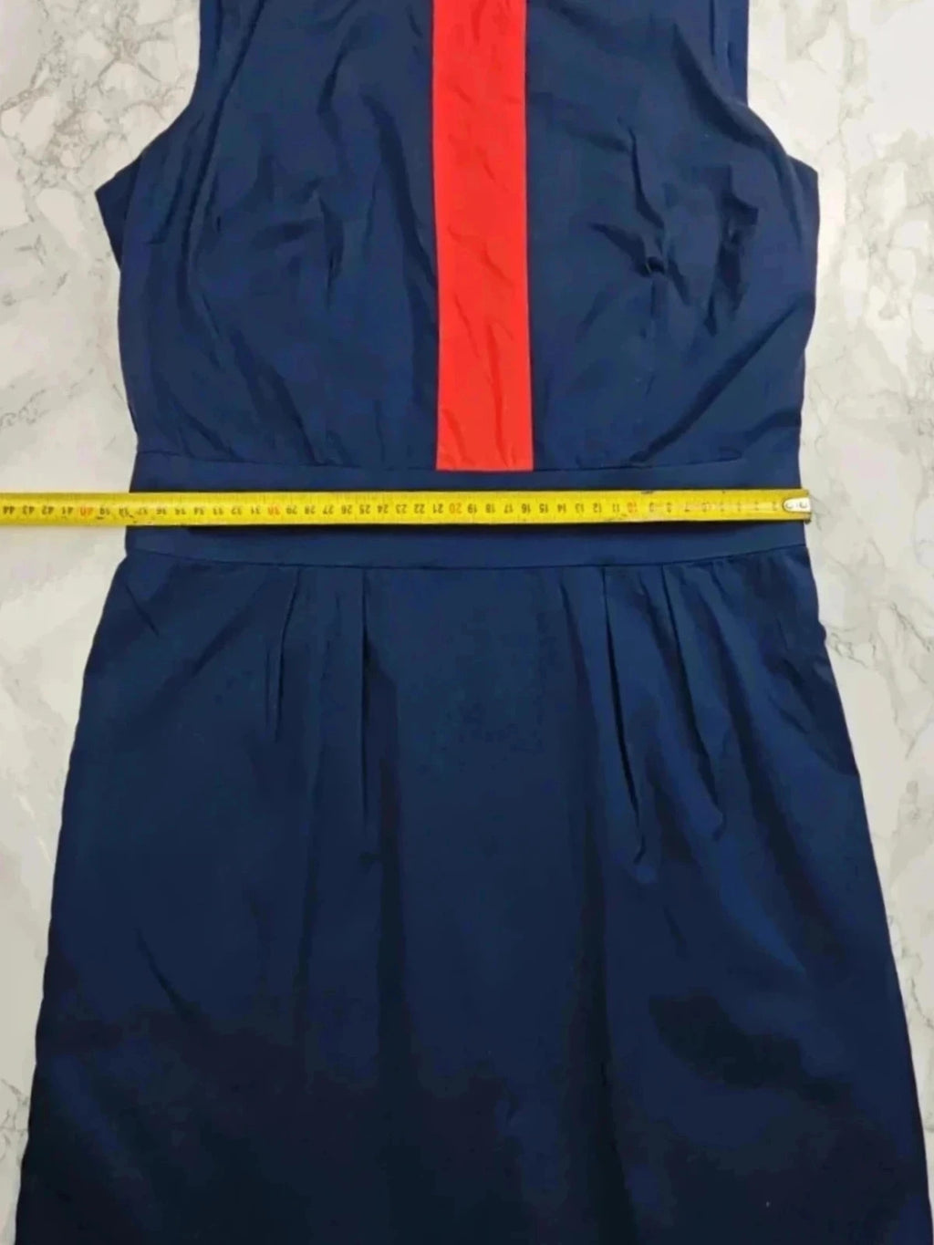Robe Tommy Hilfiger bande verticale rouge bleu marine taille 6
