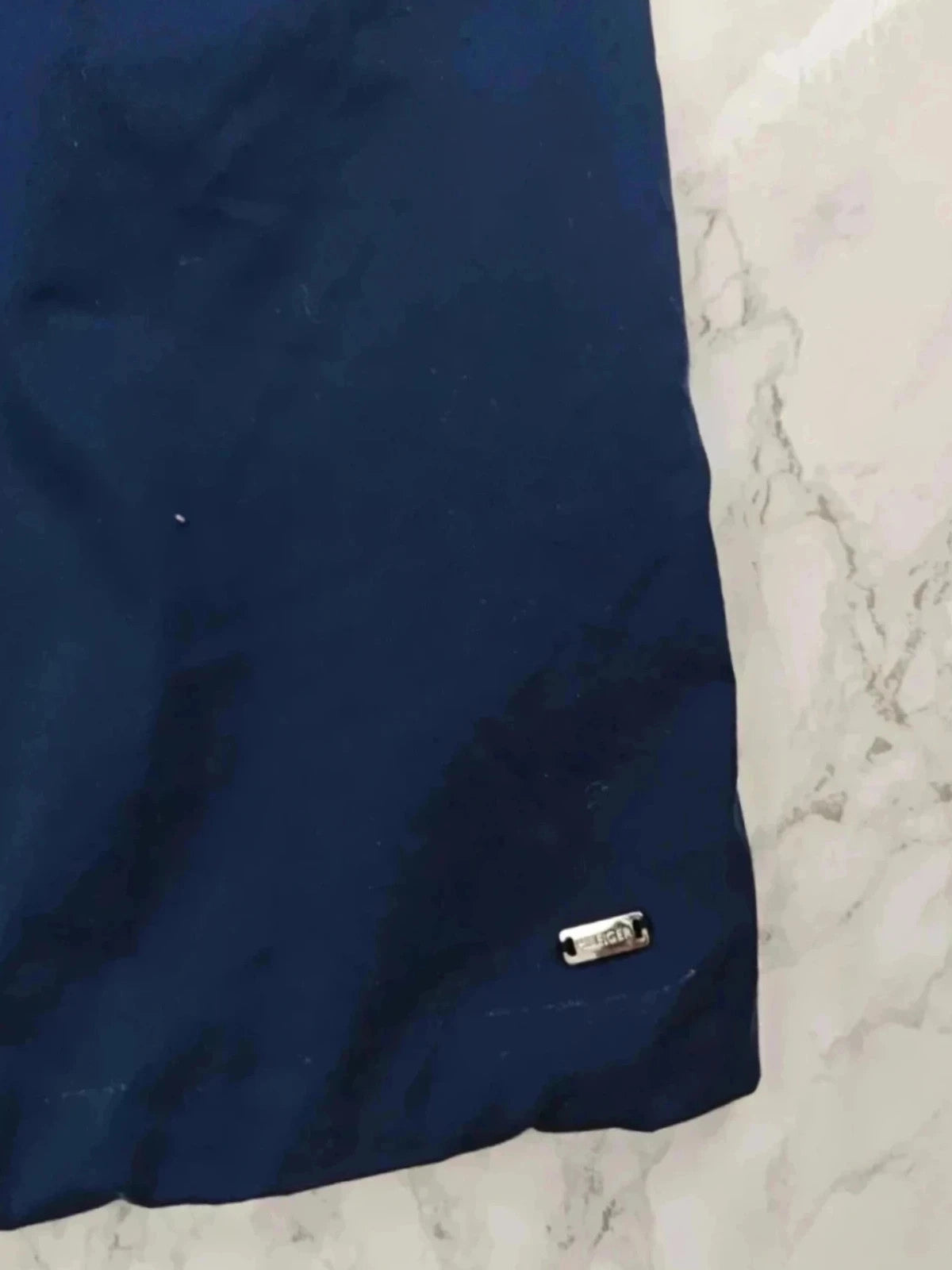 Robe Tommy Hilfiger bande verticale rouge bleu marine taille 6