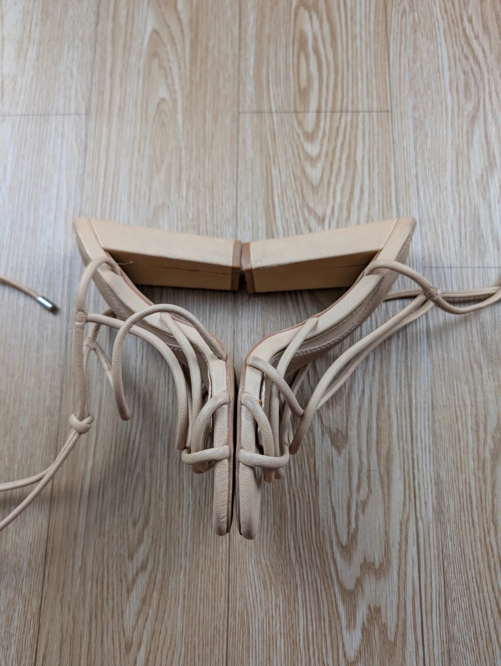 Sandales à talons Missguided nude lacets beige taille 37