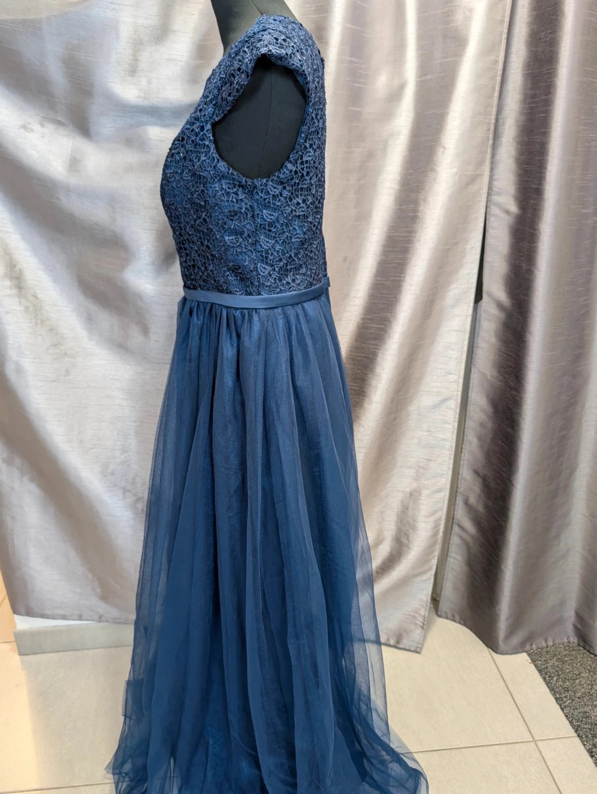 Robe Longue Cérémonie Dentelle Sequins Bleu Marine Taille 38