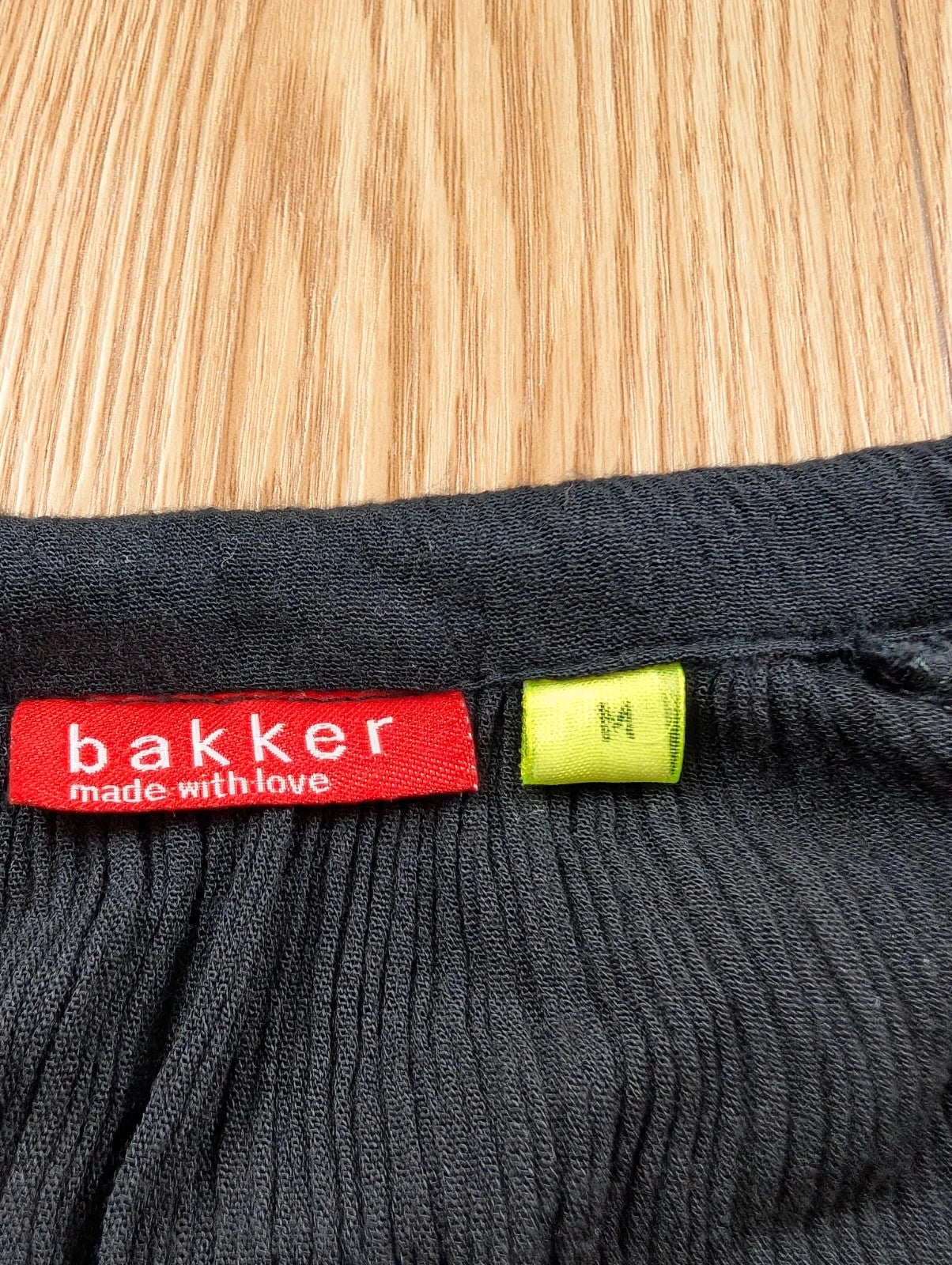Robe Bakker Made with Love noire broderies étoiles dorées M