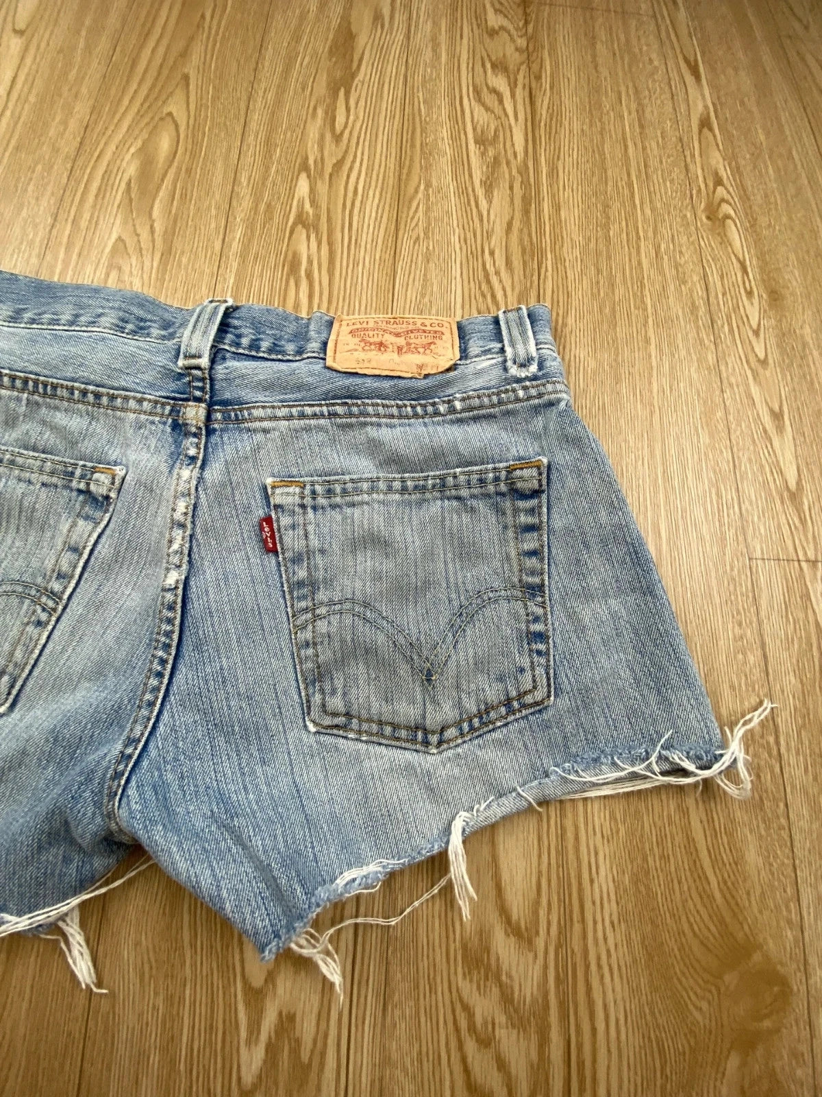 Short Jean Levi's 512 Bootcut Bleu Clair Destroy W31 Taille 40