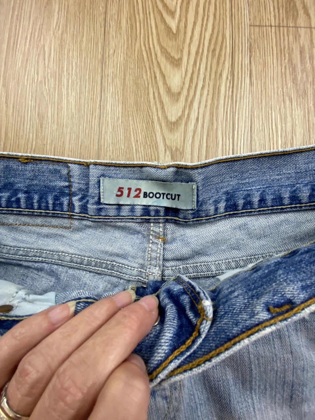 Short Jean Levi's 512 Bootcut Bleu Clair Destroy W31 Taille 40