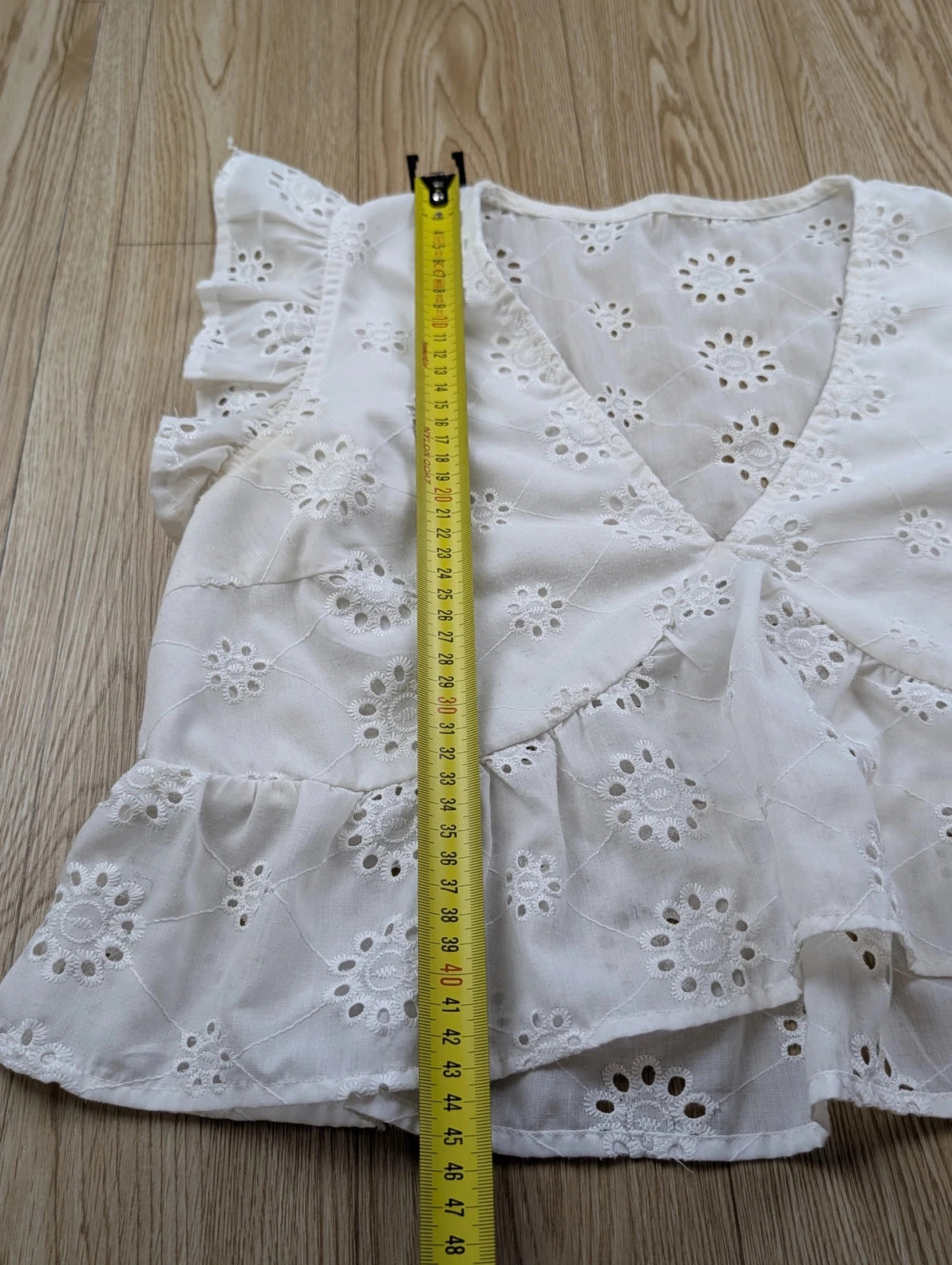 Top Blouse SHEIN broderie anglaise blanc col V taille L