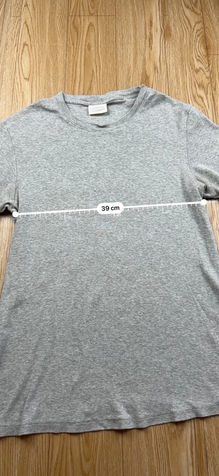 T-shirt Calvin Klein gris chiné col rond M coton slim fit