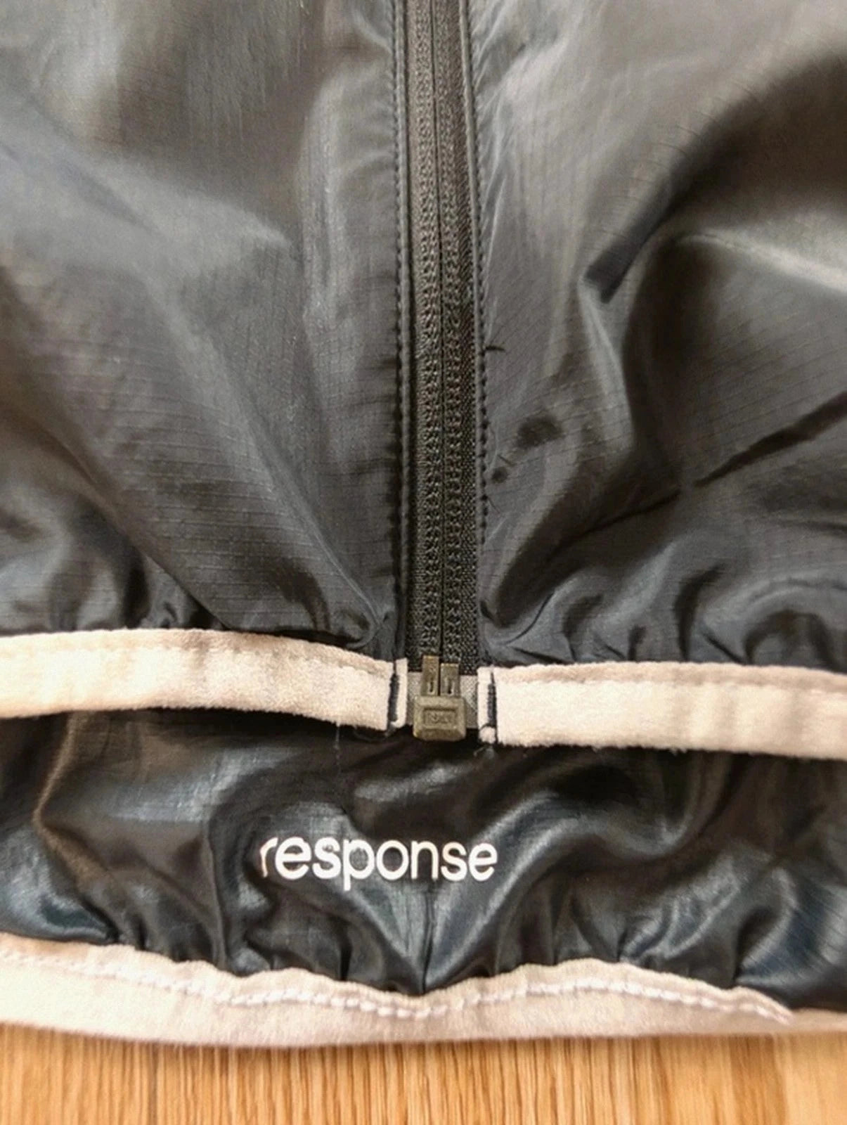 Veste Running Adidas Response noir et blanc taille M